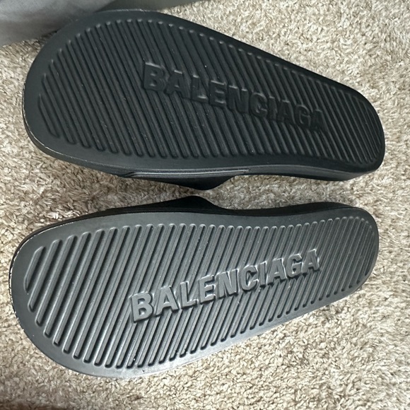 Balenciaga Pool Slide - Chrome Logo - Picture 5 of 9